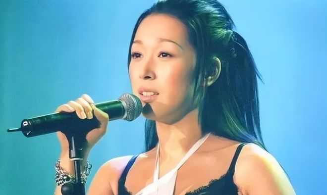 老爸过端午！这哪是父女说是兄妹我都信pg电子入口53岁歌手孙悦陪83岁(图2)